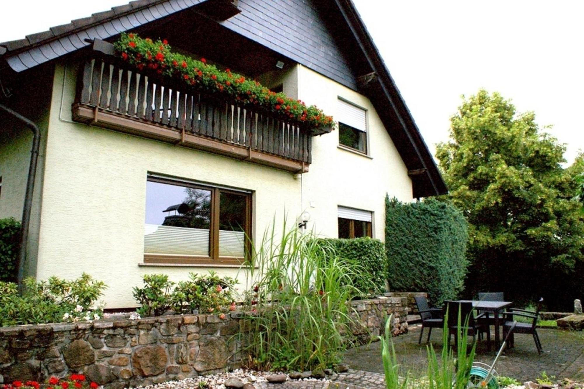 Haus "Zwischen Den Waeldern" Apartment Allenbach Exterior photo